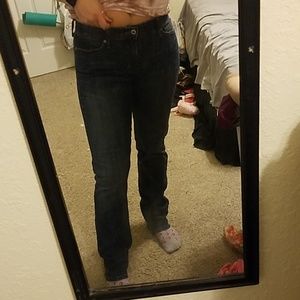 Dark wash 525 straight leg Jean's Levi's